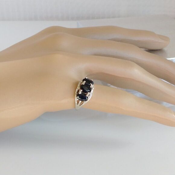 Midnight Blue Sapphire 2 cttw Ring Size 7 - Picture 5 of 8